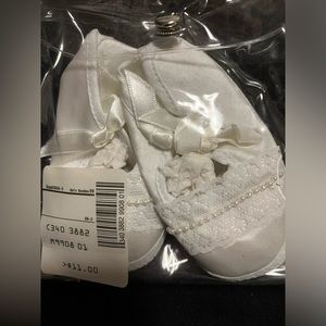 BNWT Girl’s Booties Newborn Baby Shoes
